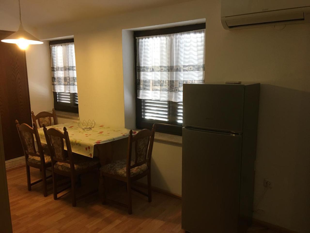 Ara-Aradi Apartment Baska  Luaran gambar